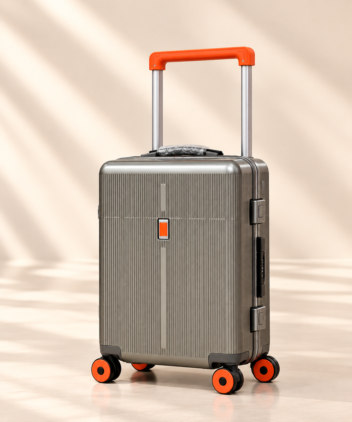 polycarbonate hard shell suitcase 24"and 20"